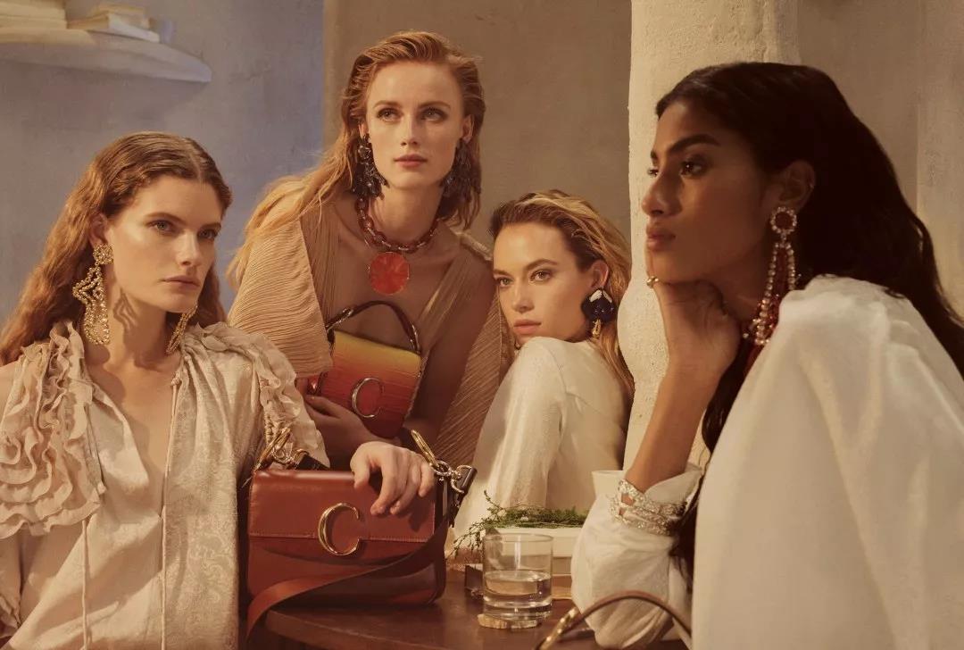 chloé 2019春夏廣告大片:回溯嬉皮現代主義