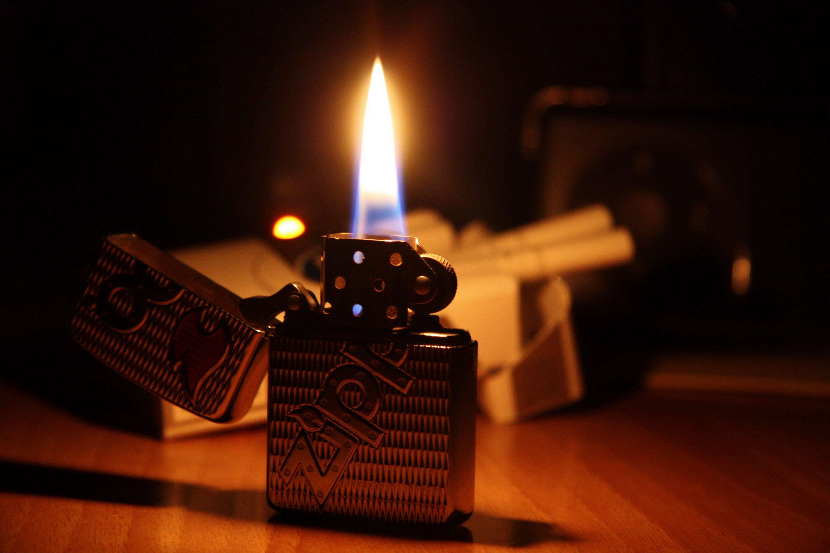 zippo打火机到底有何魔力麦当劳可口可乐supreme都争着联名