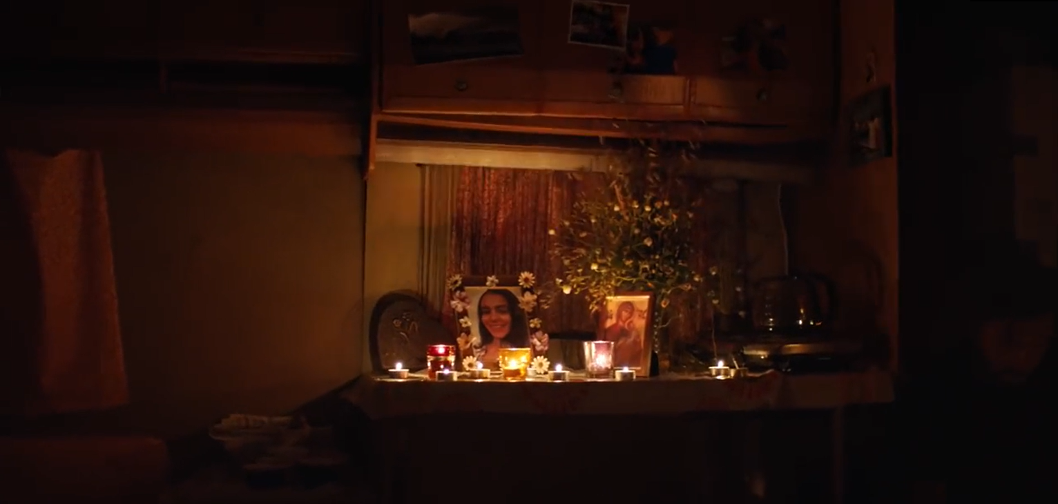 法国组合theblaze创意mvqueens溢出屏幕的悲伤感