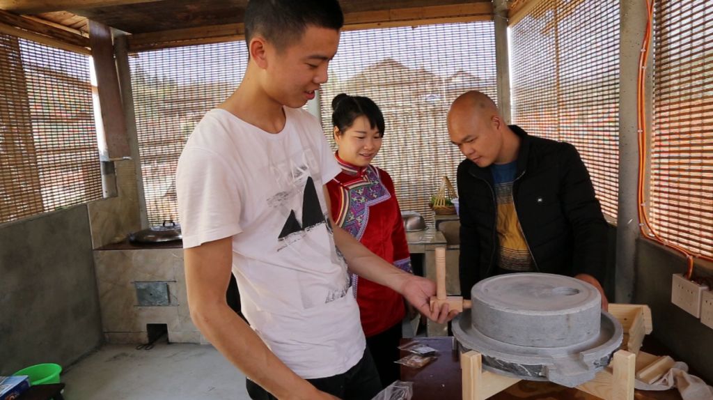 “三农自媒体鼻祖”是谁？我们在湖南找到了他