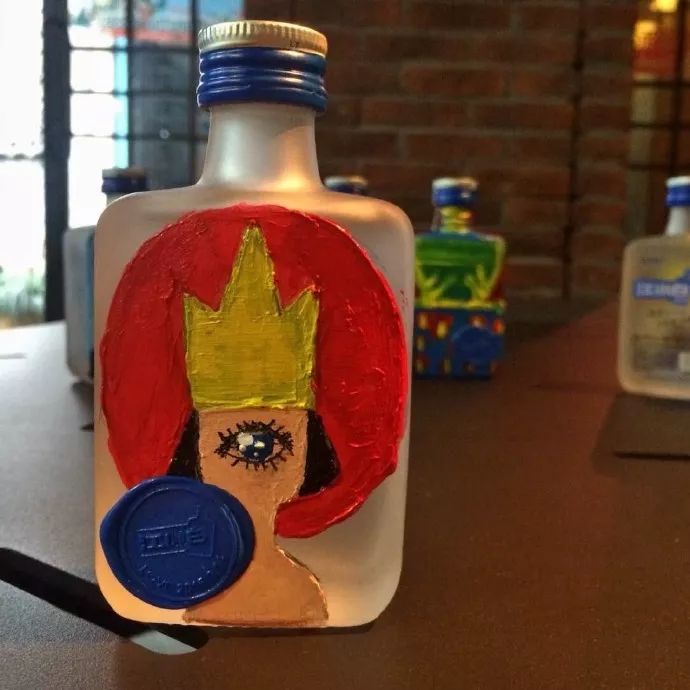 江小白文艺,旺仔卖萌,"小瓶子涂鸦大赛"被品牌刷屏了