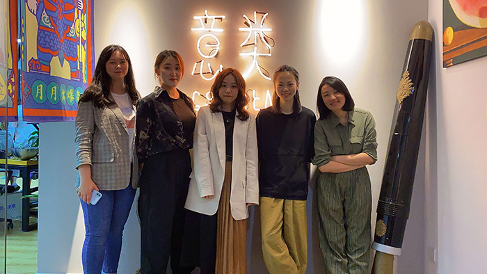 RIO微醺新广告拍得太舒服了,由意类两位女掌门亲自操刀! - 数英