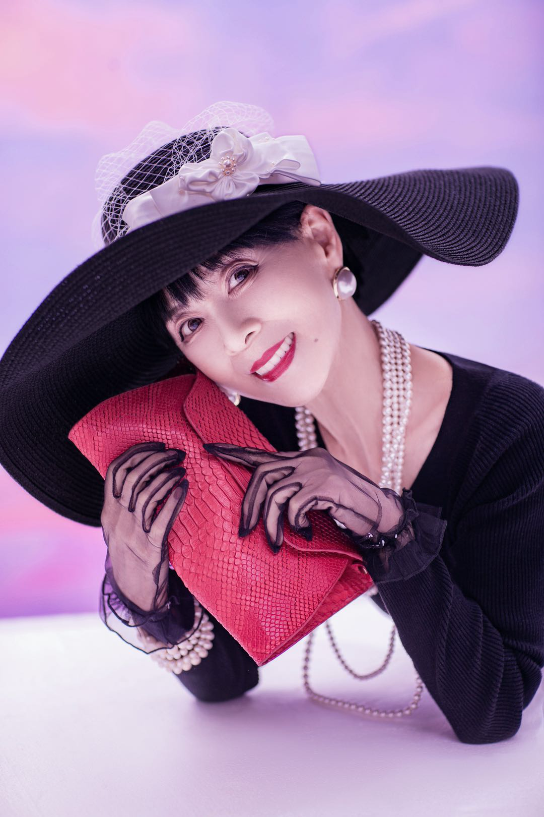 超会玩的老年李佳琦来了后浪们请都退下