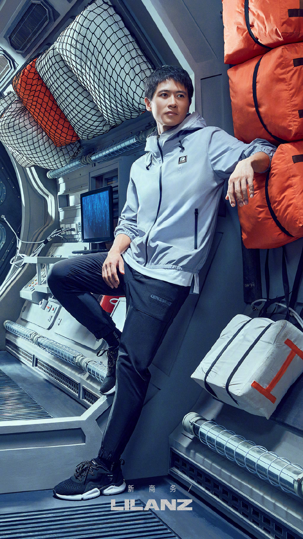 利郎官宣代言人韩寒携手李诞和世界对话