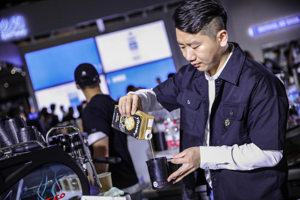 中国拉花冠军张元一