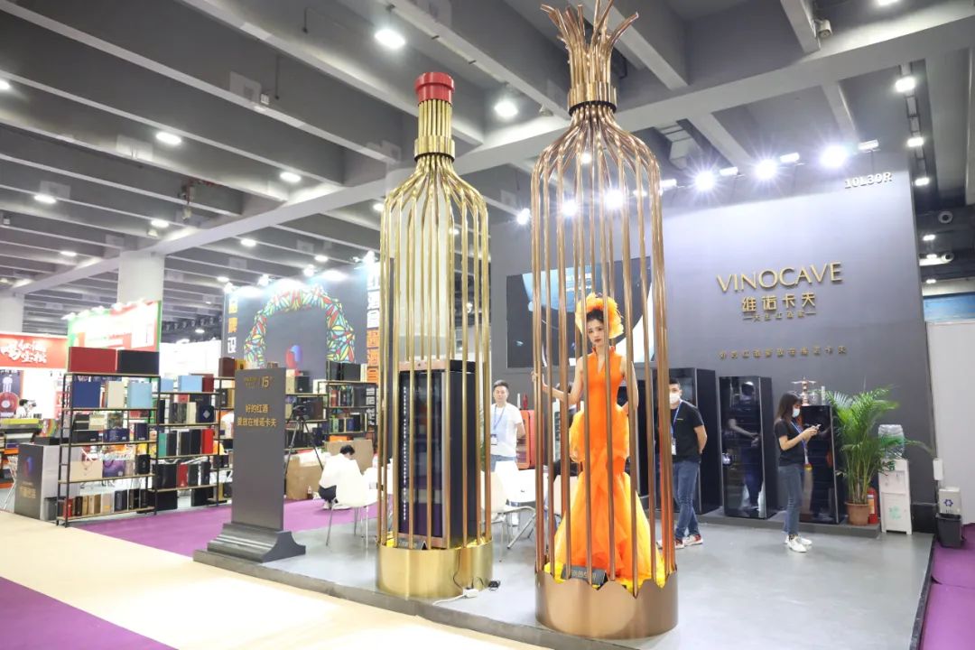 上海维诺卡夫酒柜售后维修电话_维诺卡夫恒温酒柜_维诺卡夫酒柜湿度调节