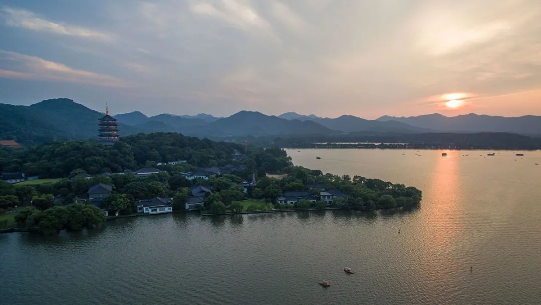 杭州建筑杀出圈，遍地“建筑界诺贝尔奖”得主设计作品 - 数英