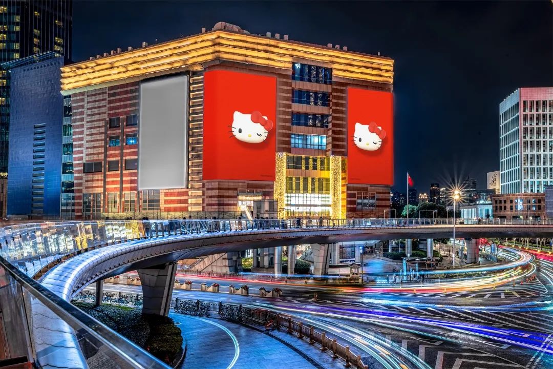 “年过半百”的Hello kitty,归来仍是顶流 - 数英