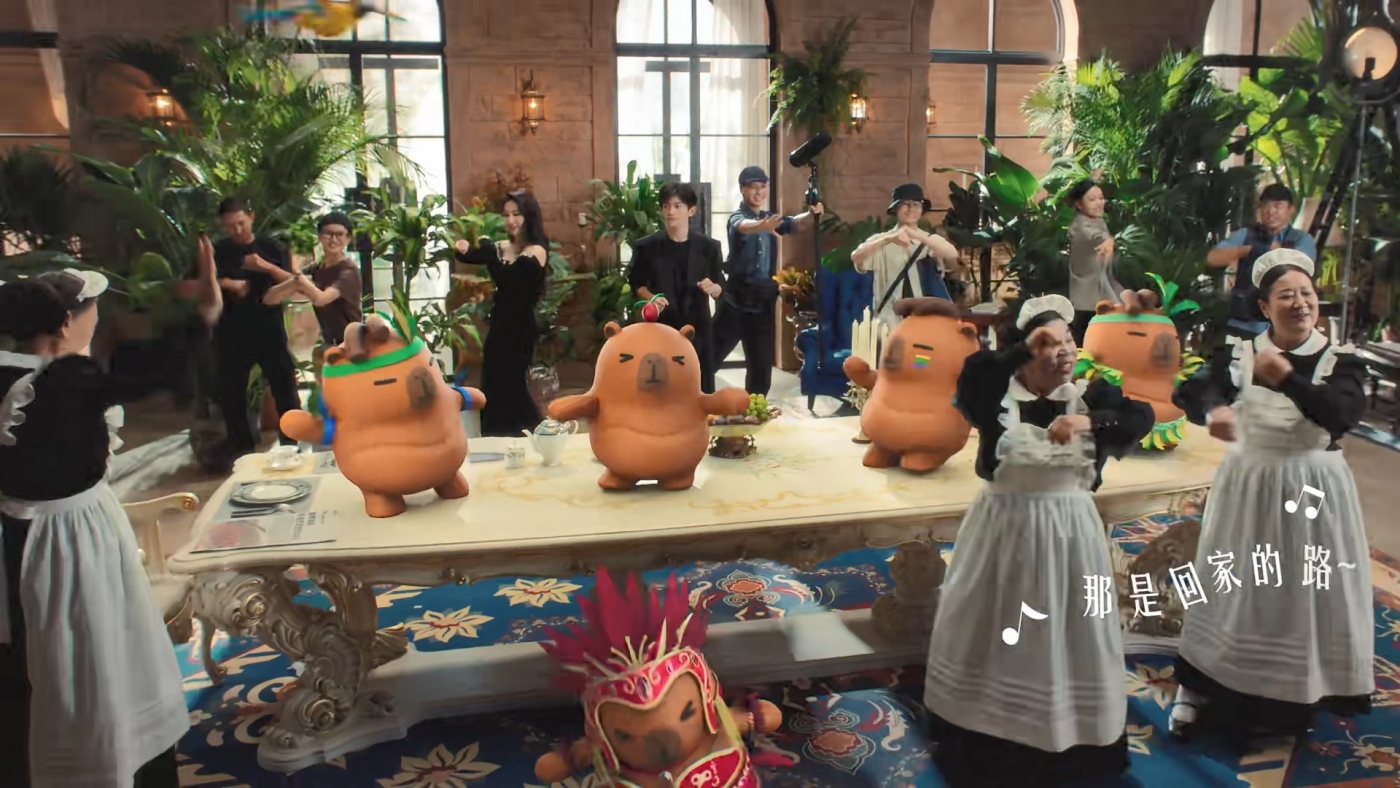 瑞幸，刘亦菲，易烊千玺